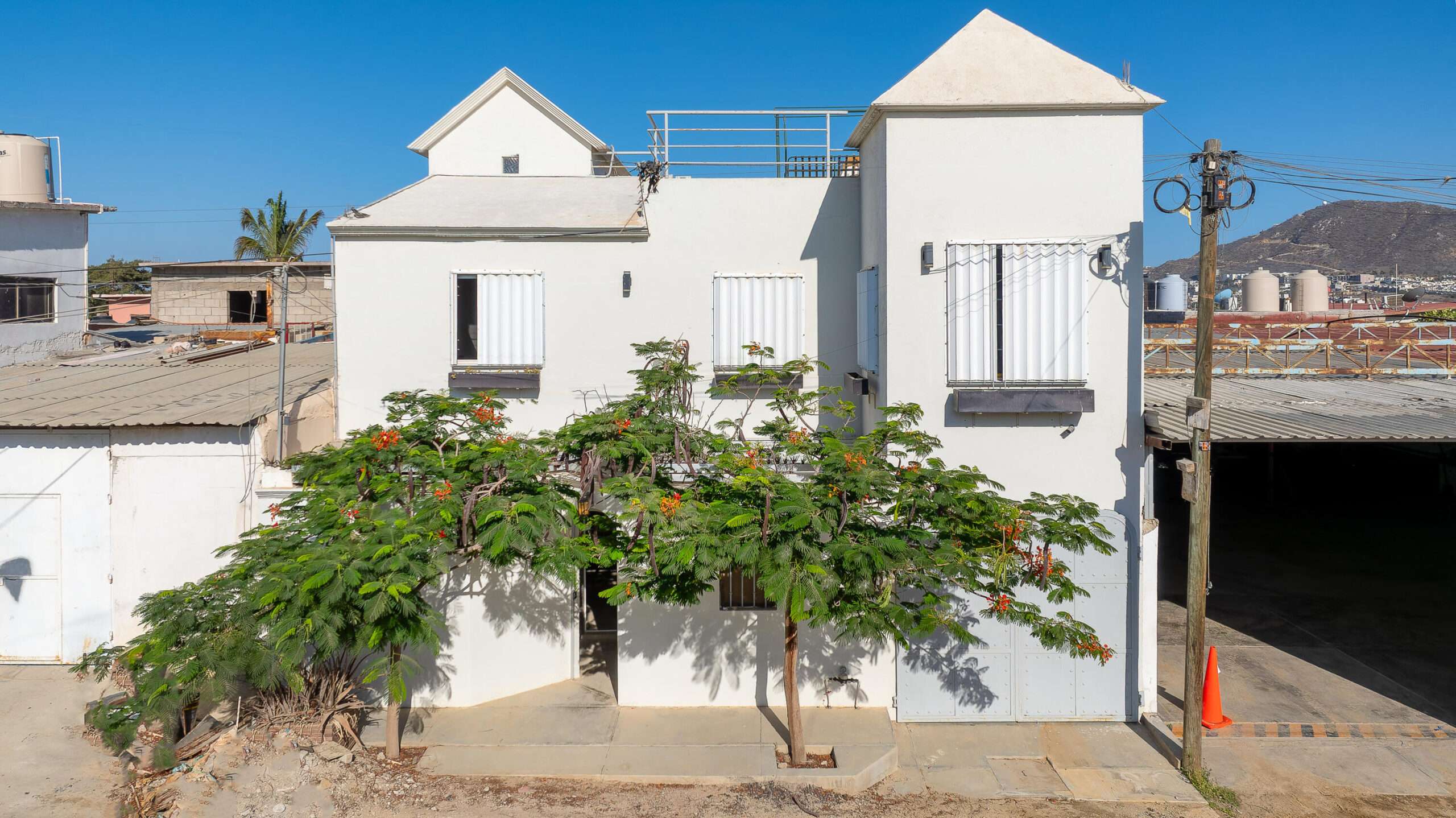 Cabo San Lucas Misiones Del Cabo Perched above the stunning coastline of Misiones del Cabo, Casa Misiones is a beautifully designed four-bedroom, four-and-a-half-bath residence offering breathtaking – 31 Callejon del Arco, Cabo Corridor, BS