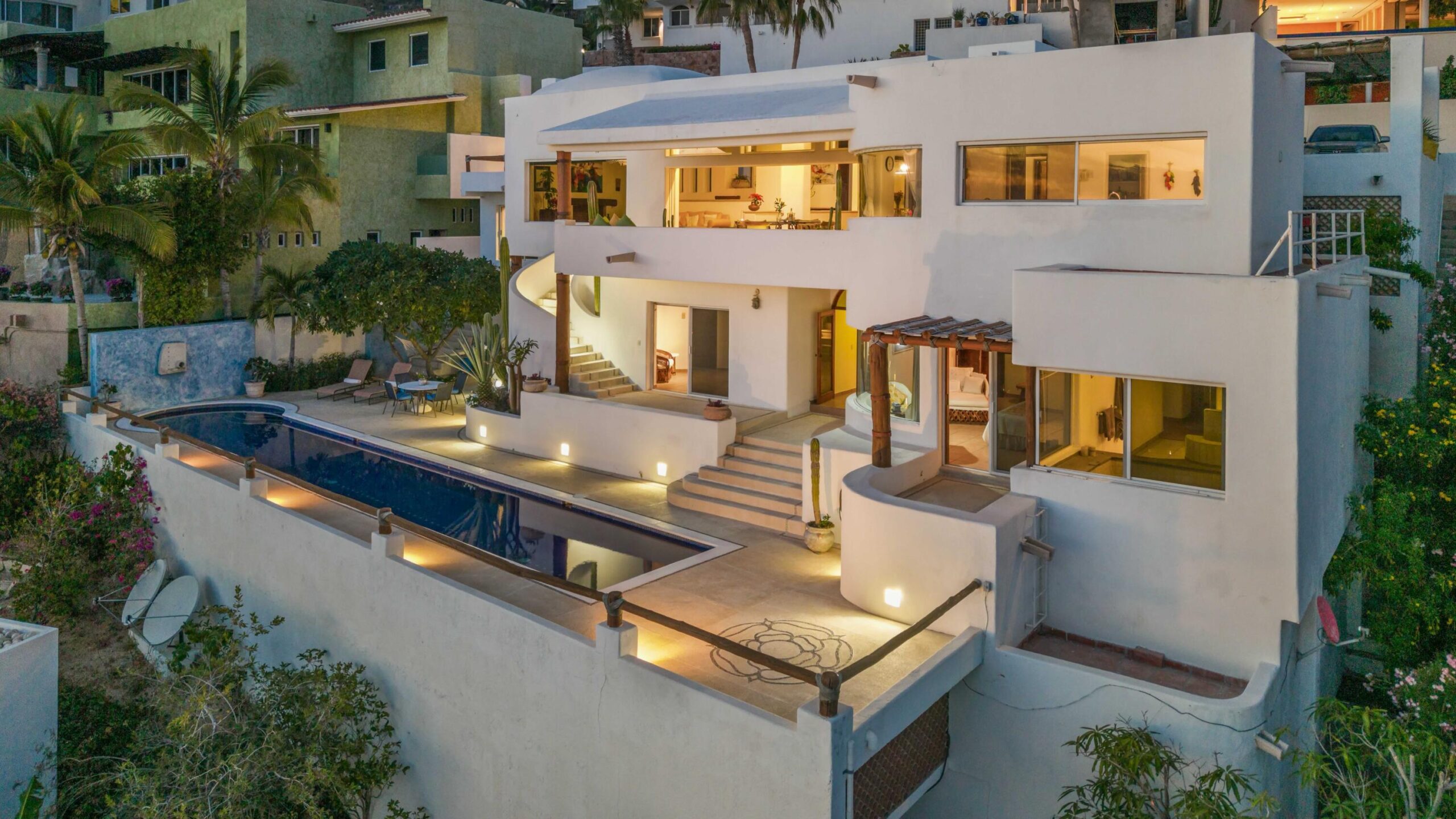 Cabo San Lucas Pedregal Csl Exceptional opportunity in one of Cabo's most prestigious gated communities—Pedregal de Cabo San Lucas.This property offers permanent, unobstructed Pacific Ocean for sale